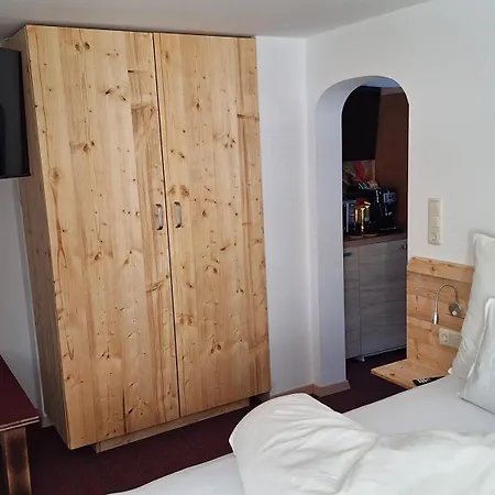 Haus Bergblick 公寓